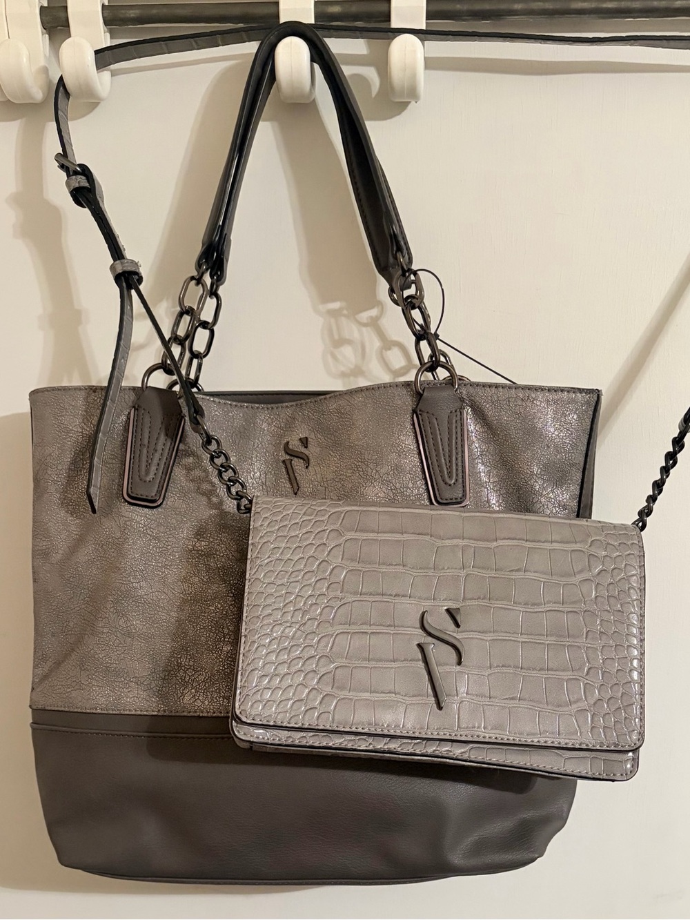 Simply Vera Vera Wang Gray Tote & Crossbody Wallet 2 Pc Matching Set